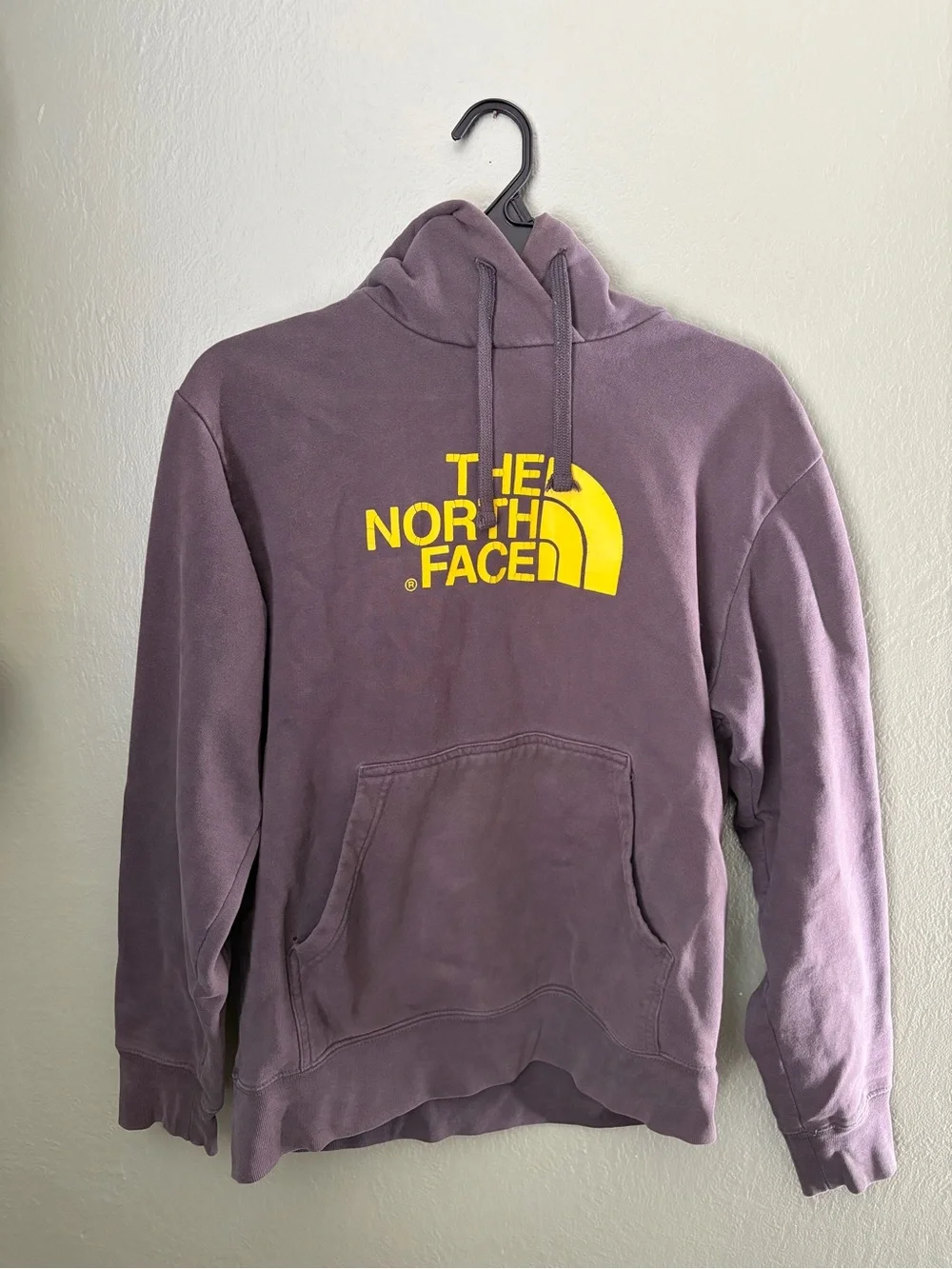 The North Face Hoodie Sweatshirt Mens S Gray Yellow Logo Pullover No Tag